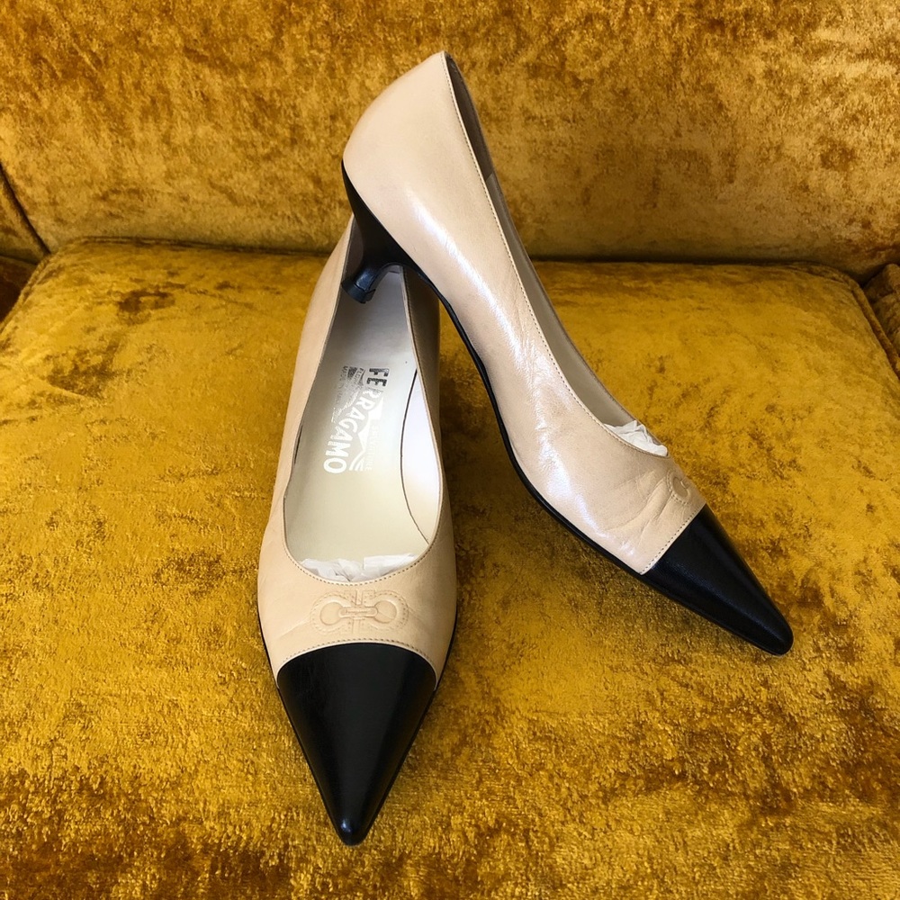 Salvatore Ferragamo Classic Nude Heels